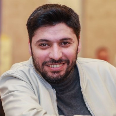 Beyond 360 Ventures, Mojahed Akil